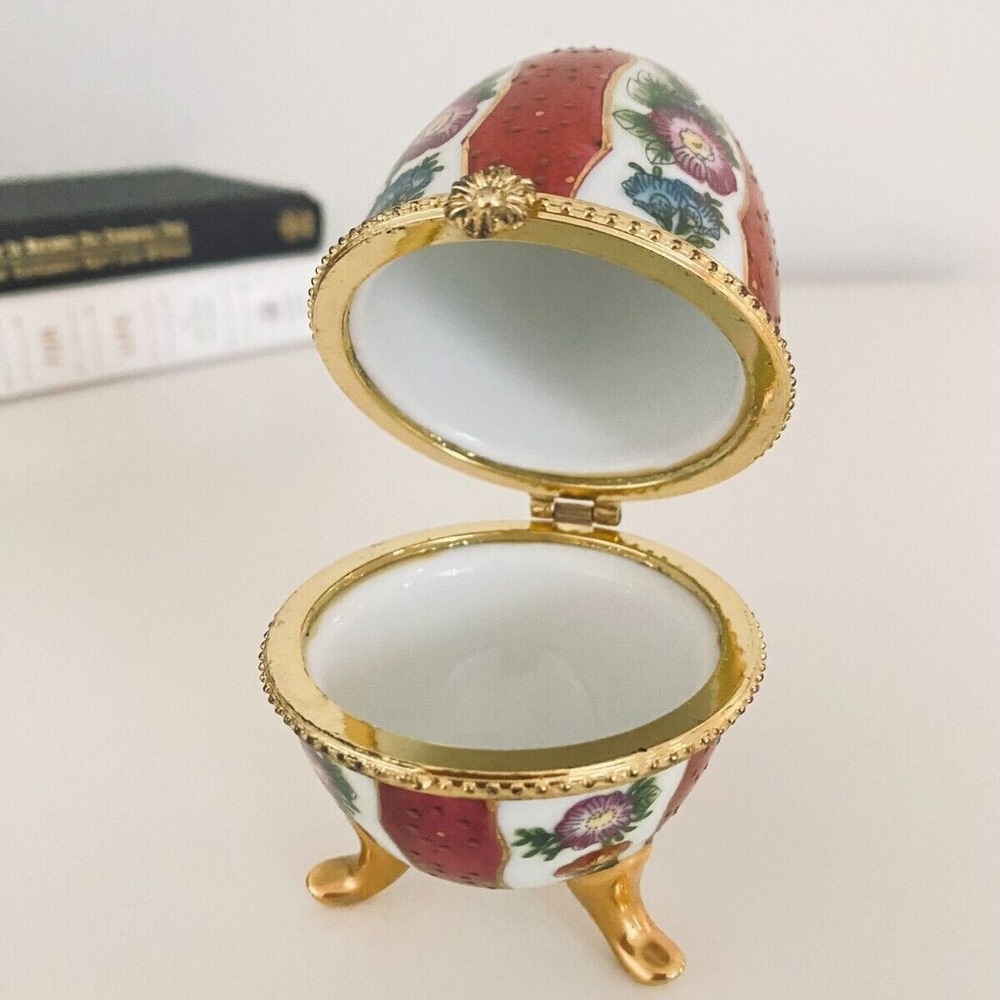 Unbranded Porcelain Egg Trinket Box OS Red Floral Excellent Hinged Footed